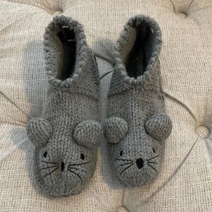 H&M Gray Knit Mouse Slippers for Kids
